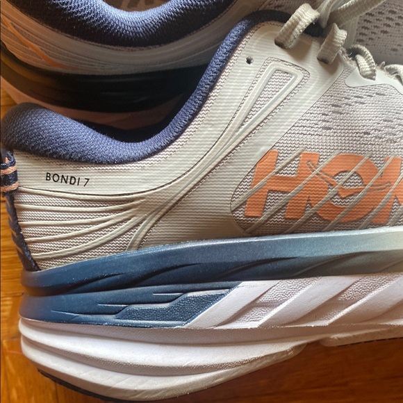Hoka Light Blue and Navy Athletic Shoes Bondi 7 - Picture 3 of 5